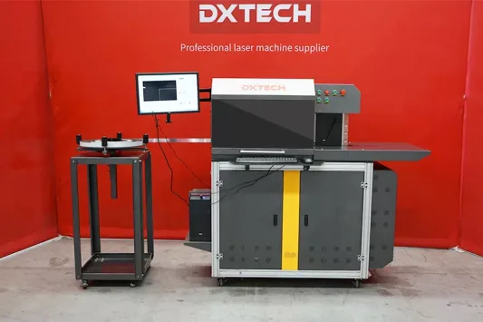 maquina-de-entalhar-letras-em-canal-de-aluminio-automatica1