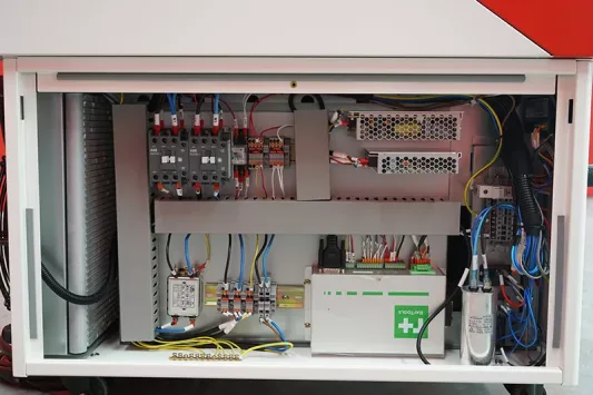 maquina-de-limpeza-a-laser-portatil-4-em-1-de-2000w-a-venda1