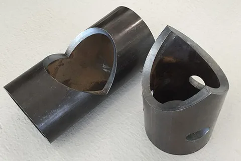 Amostra da Maquina de Corte a Laser de Chapa e Tubo Metalico DXTECH com Mesa de Troca