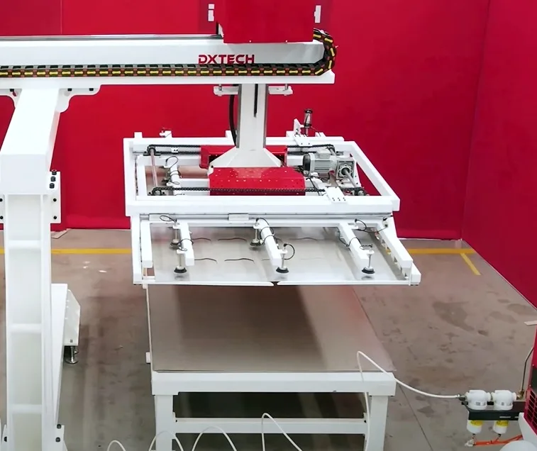 Corte a Laser de Fibra com Carregamento e Descarregamento Automatico para Chapas Metalicas