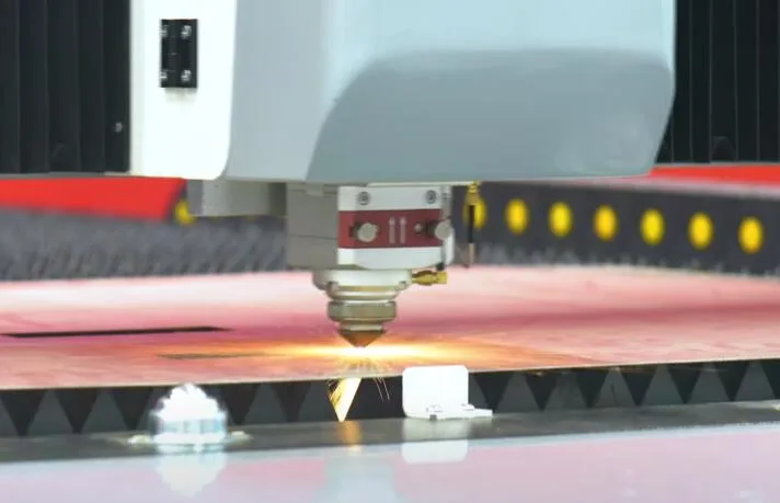 Maquina de corte a laser de fibra DXTECH para aco inoxidavel