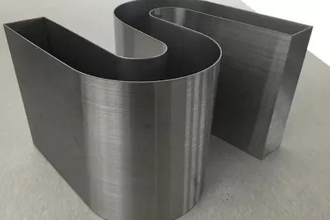 maquina-de-entalhar-letras-em-canal-de-aluminio-automatica6